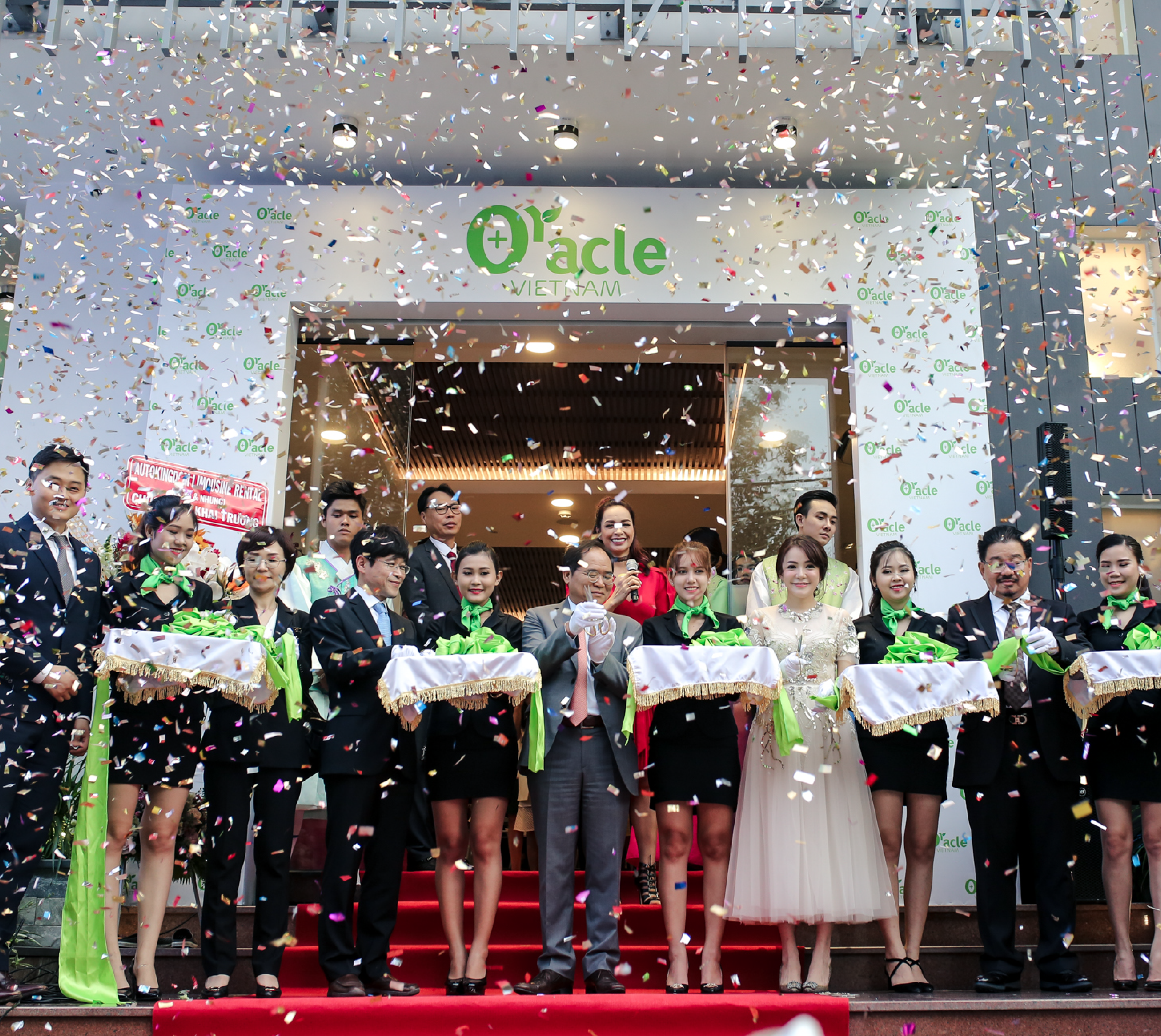 Khai trương Oracle Clinic tại Việt Nam với sự tham gia của Đại sứ quán Hàn Quốc tại Việt Nam