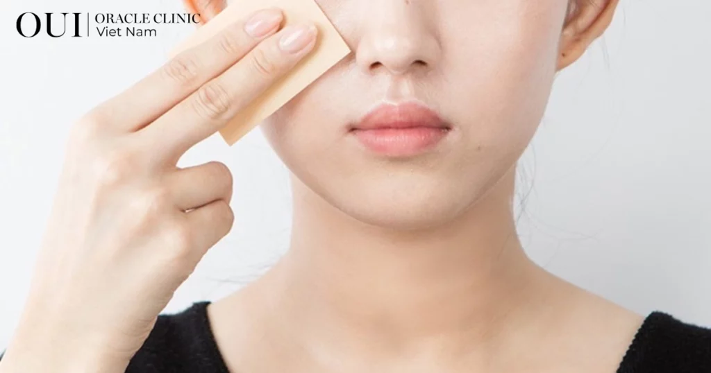 da đổ dầu nhiều nhưng vẫn khô